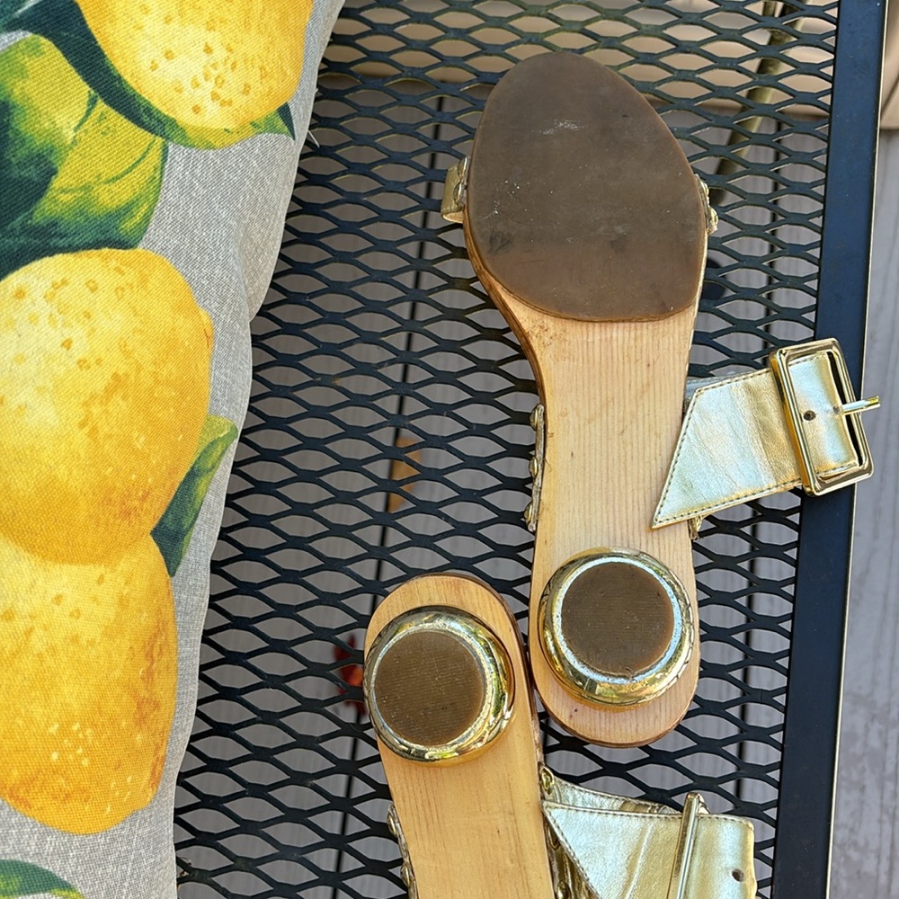 Kate Spade gold double adjustable buckles strap wooden round heel Sandals - Picture 8 of 10